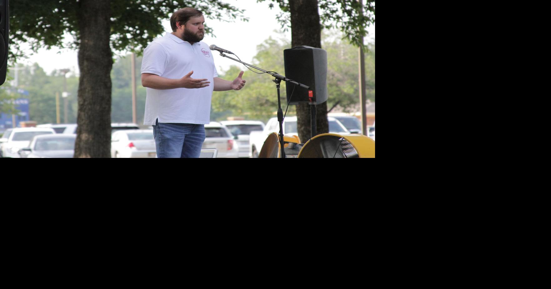 Three candidates vying to fill longtime circuit court clerk Gates' shoes News