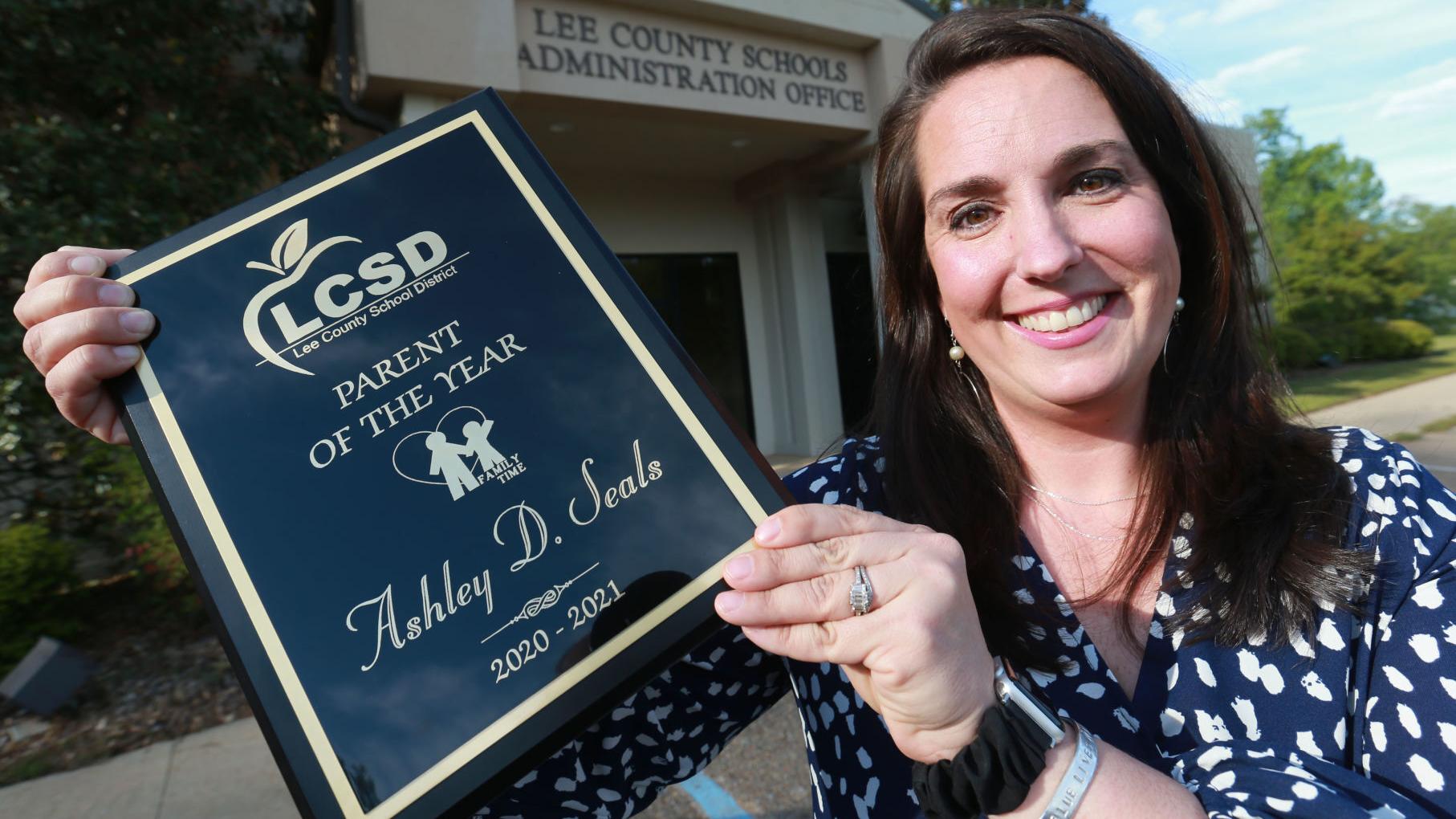 Ashley Seals named 2021 LCSD Parent of the Year - Vimarsana News