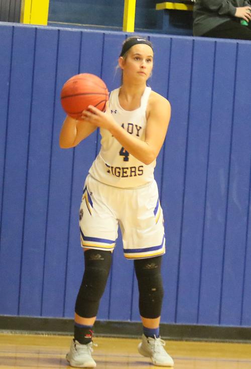 mcj-2019-11-20-sports-hat-hoops5-3c