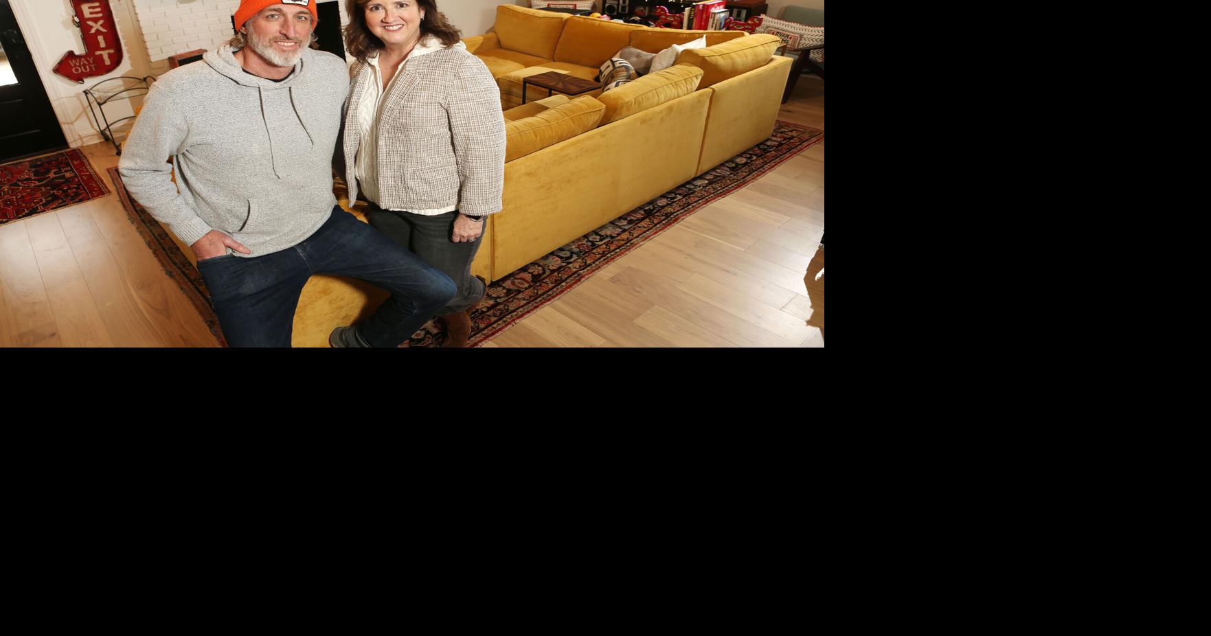 Brent and Meredith Martin embraces 'dopamine decorating' in art-adorned ...