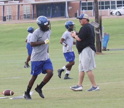 Spann Resigns As Aberdeen Football Coach Sports Djournal Com