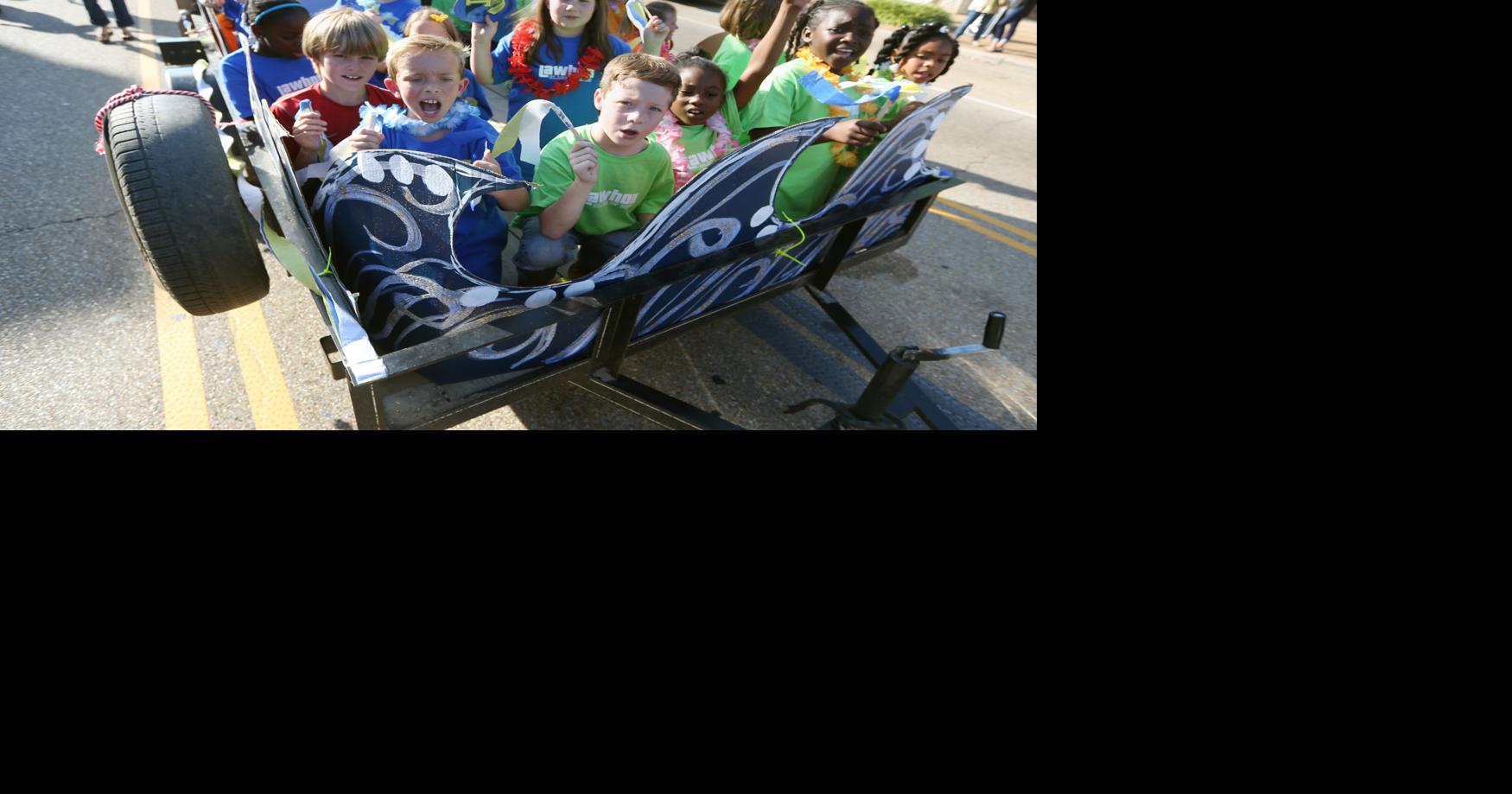 Photo Gallery Tupelo parade Education