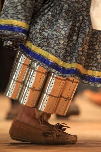 Preserving culture: Chickasaw Dance Troupe performs for students ...