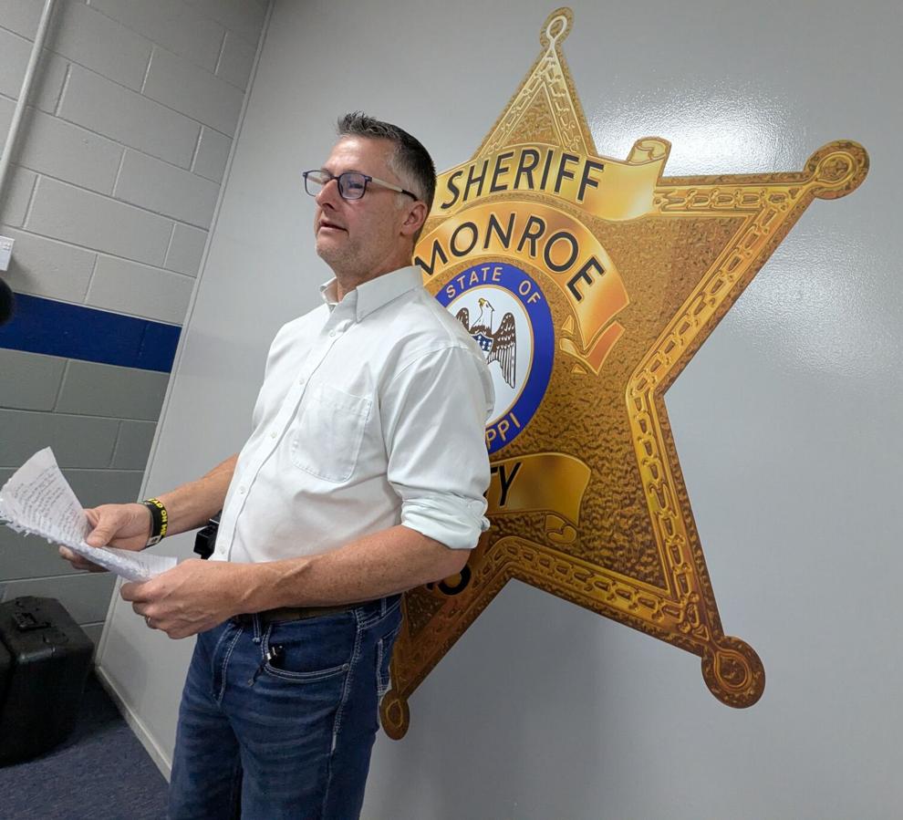 Sheriff stresses reporting crimes to authorities rather than through social media