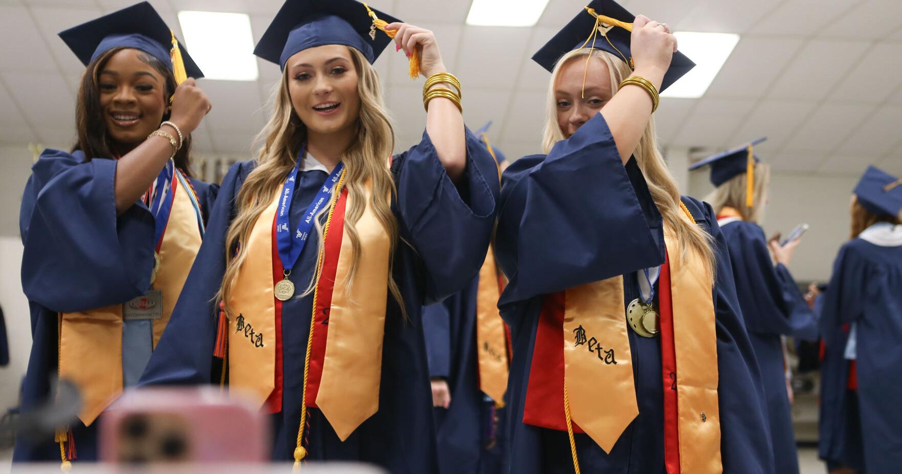 Nettleton students bid farewell to high school years - Vimarsana News