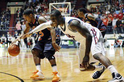 Basketball Update Ole Miss 15 9 5 5 Sec News Djournal Com