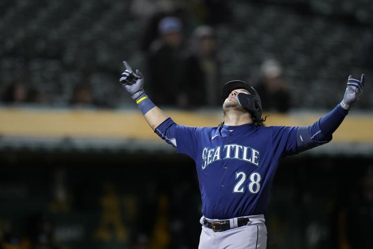 Sunday Hero Eugenio Suárez Helps Carry Load For Seattle Mariners With Epic  Week - Sports Illustrated Seattle Mariners News, Analysis and More
