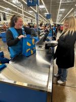 Biz Bits: Walmart ditches plastic bags in Washington stores