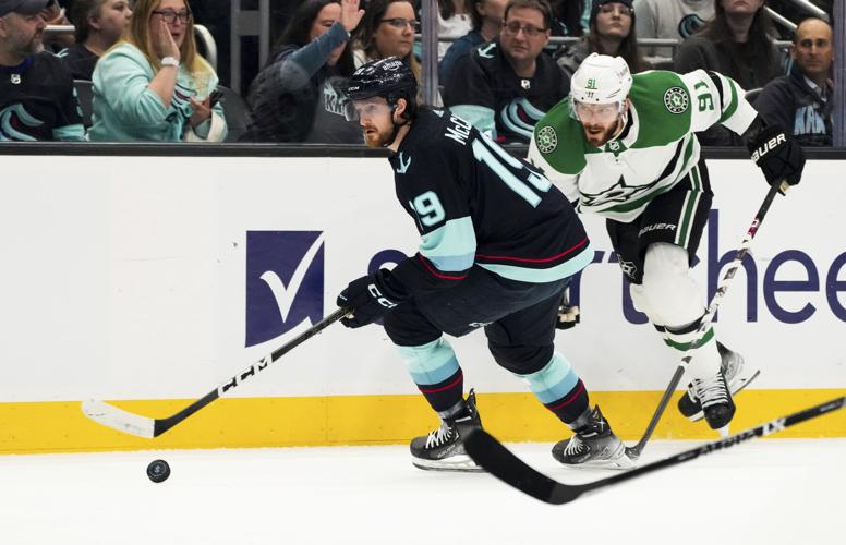 On a celebratory night, Stars forward Joe Pavelski showed why he has played  in the NHL for over 1,000 games