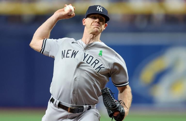 Yankees Pitchers Trade Fielding Drills for Putting Practice - The New York  Times