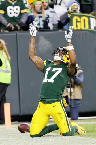 Packers to host Seahawks in NFC Divisional Playoffs, Sports