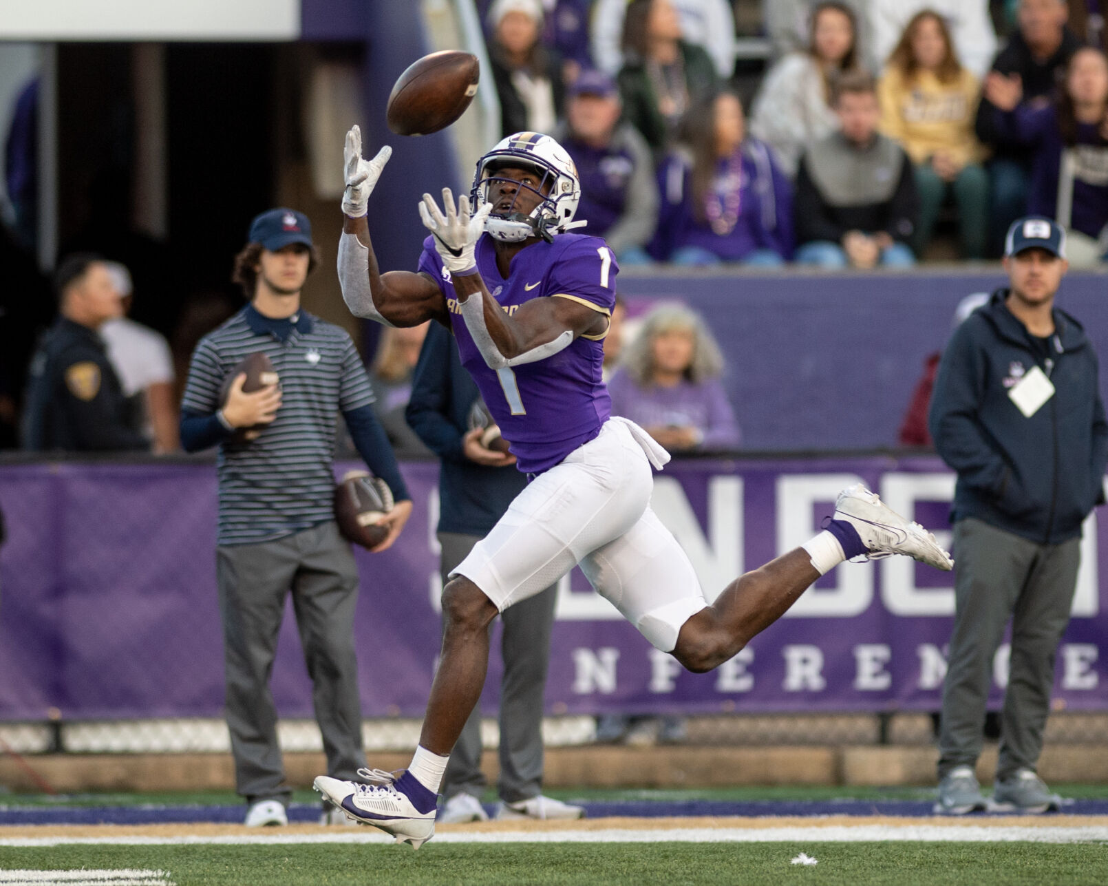 Dukes Race Past UConn To Stay Unbeaten | James Madison | Dnronline.com