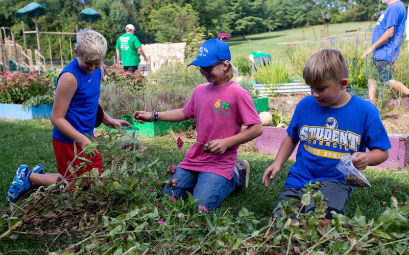 Spotswood Garden Club, Lacey Spring Team Up To Expand School's Outdoor