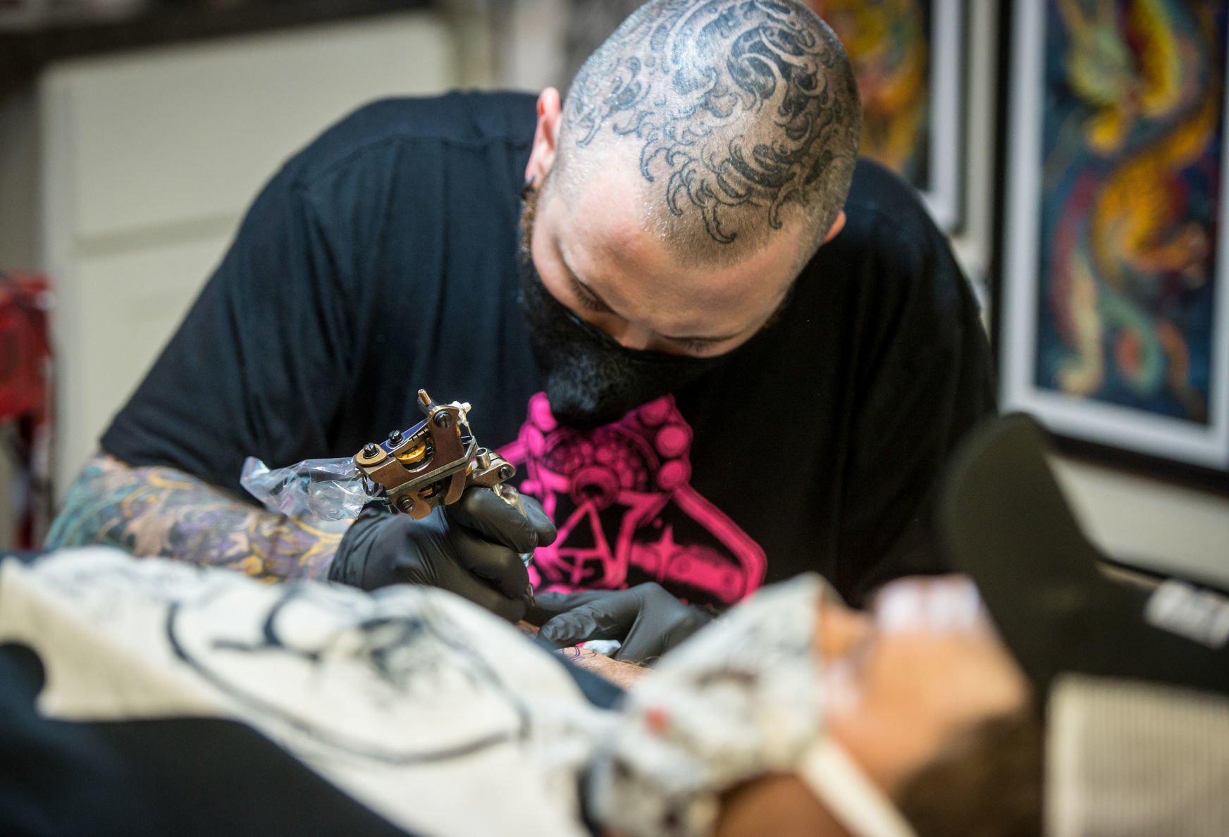 Mask Before You Ink Tattoo Shops Open Under Phase One Regulations   Coronavirus  dnronlinecom