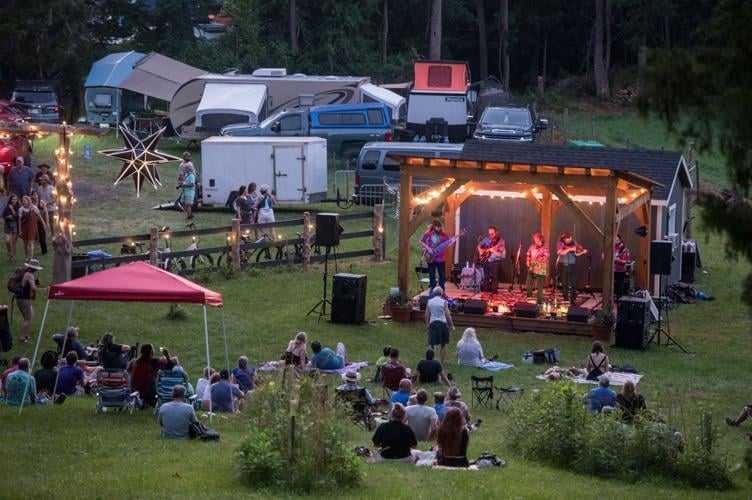 Volunteers From Multiple States Make Red Wing Festival Roots Music Fly