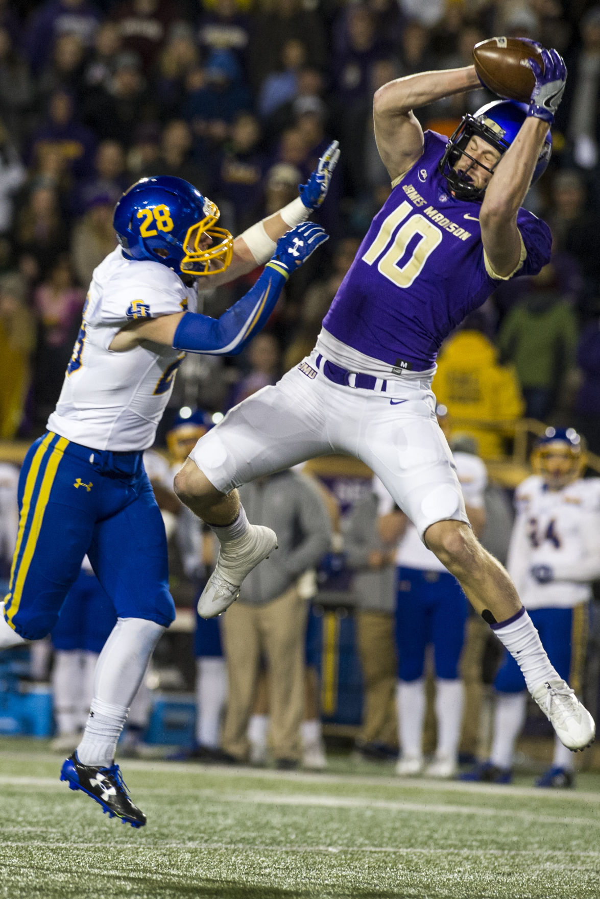 Dukes Frisco Bound, Hammer Jackrabbits In FCS Semis Photo