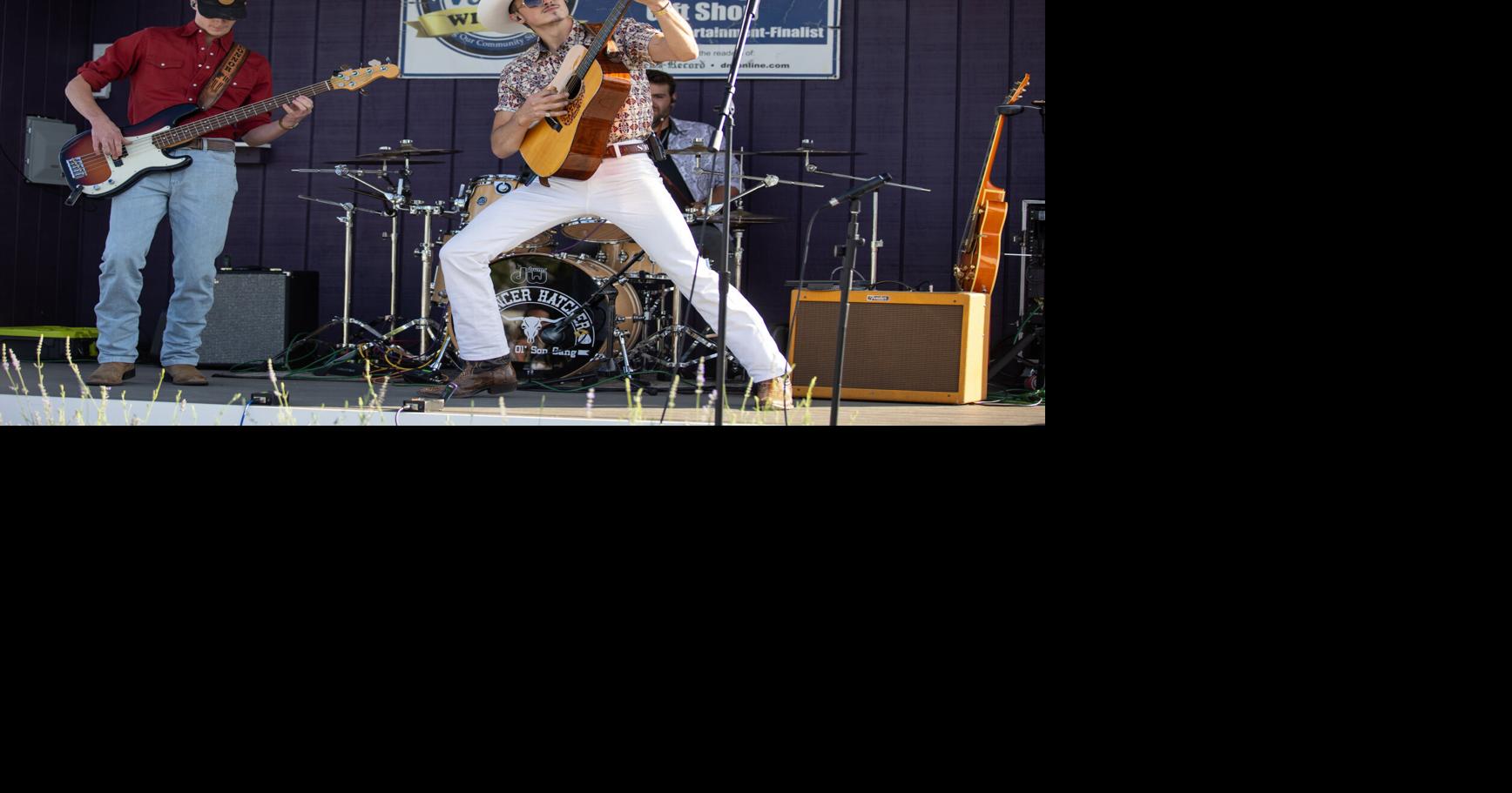 10 under 40: Country star is doing what he loves on the big stage