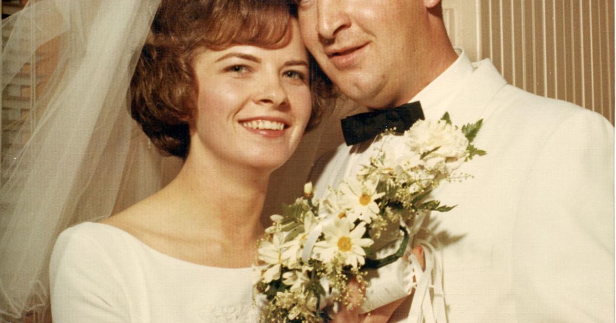 Barbara Roupp Ross Anniversary | Weddings | dnronline.com