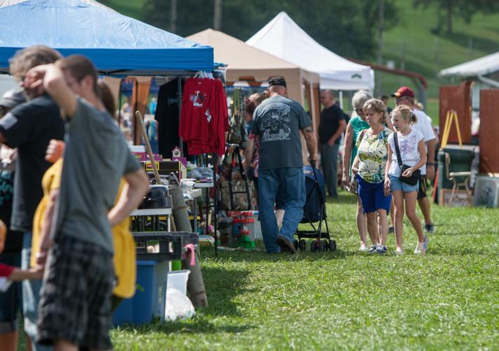 Route 340 Yard Sale Draws A Crowd Rockingham County