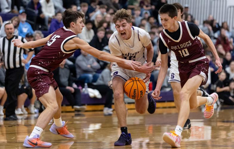 Bulldogs rally to knock off top-seeded Rams in Bull Run title game ...