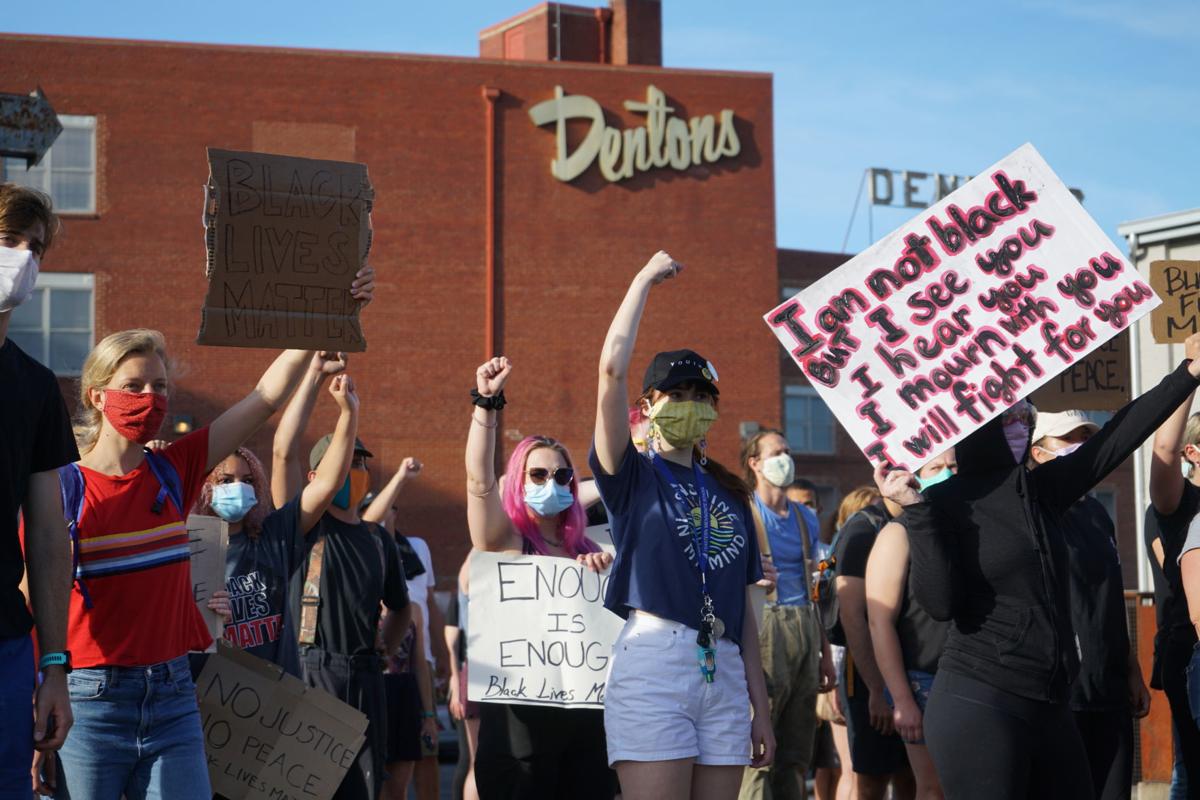 0601_dnr_Silent Protest_
