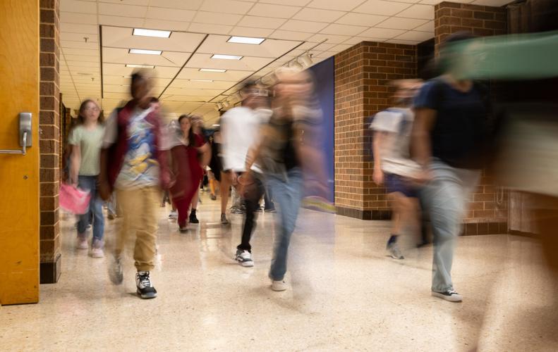 Harrisonburg students return to school | News | dnronline.com