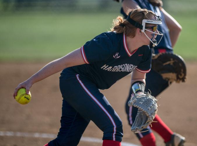 Softball: Broadway vs. Harrisonburg | Photo | dnronline.com