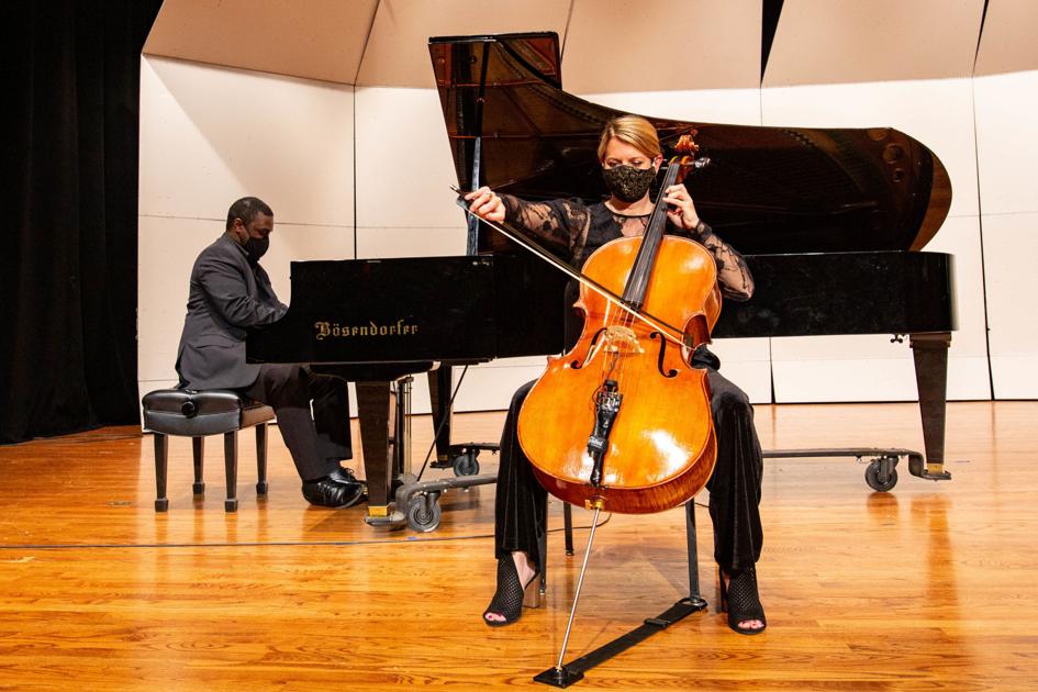 Get A Hope Undaunted (Winds Of Change, #1) Pics