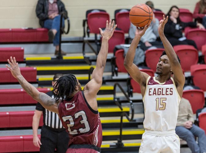 Basketball: Bridgewater vs. Guilford | Photo | dnronline.com