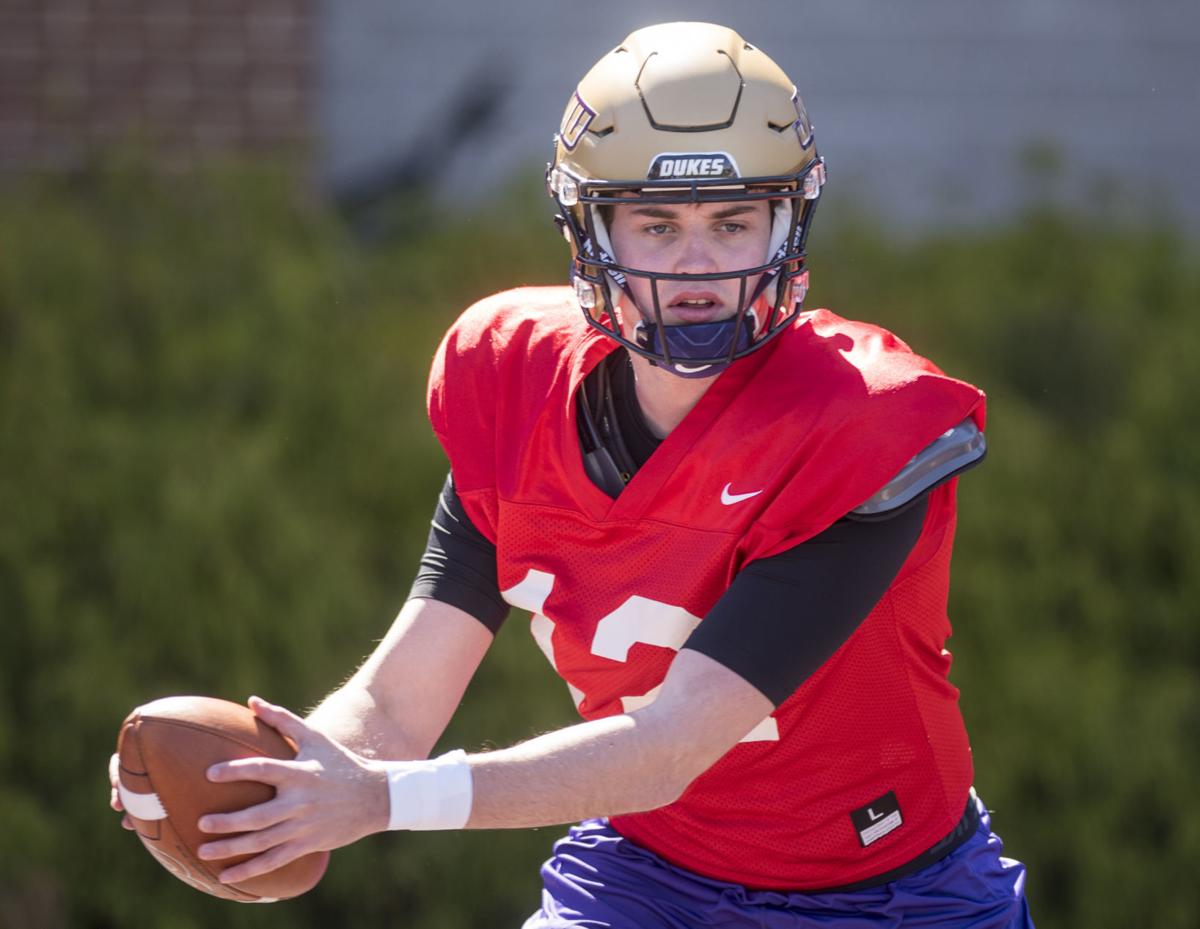 Dukes Qb Johnson Making Most Of Time Away Coronavirus Dnronline Com