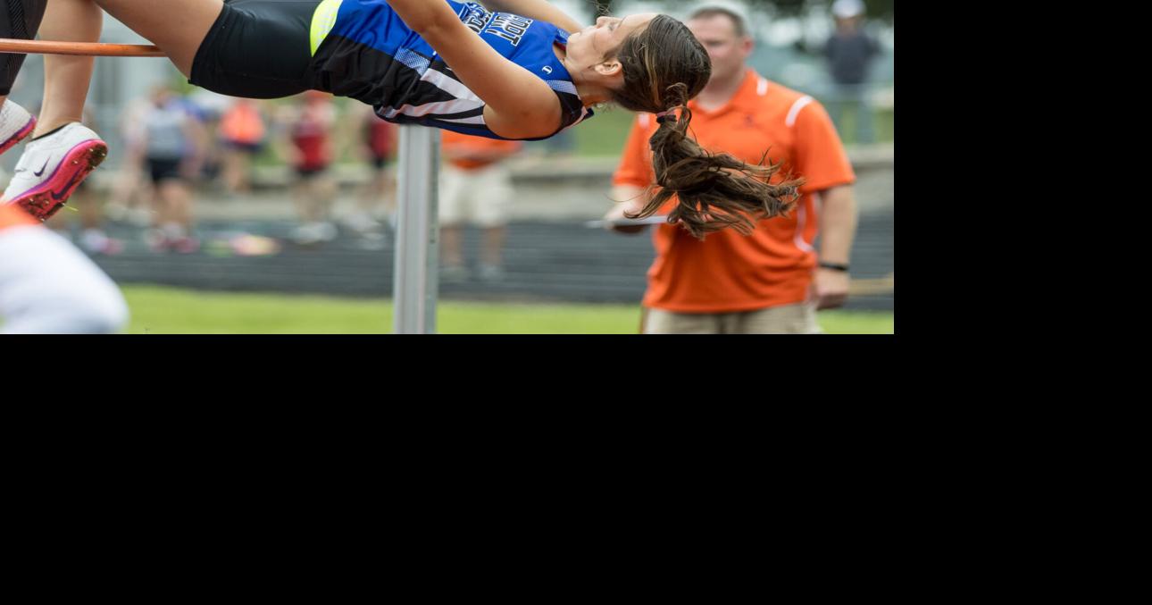Fort Defiance's Taylor Cubbage, Livia Clinedinst bond over track and field competitiveness
