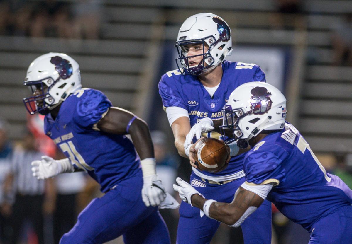 Dukes Qb Johnson Making Most Of Time Away Coronavirus