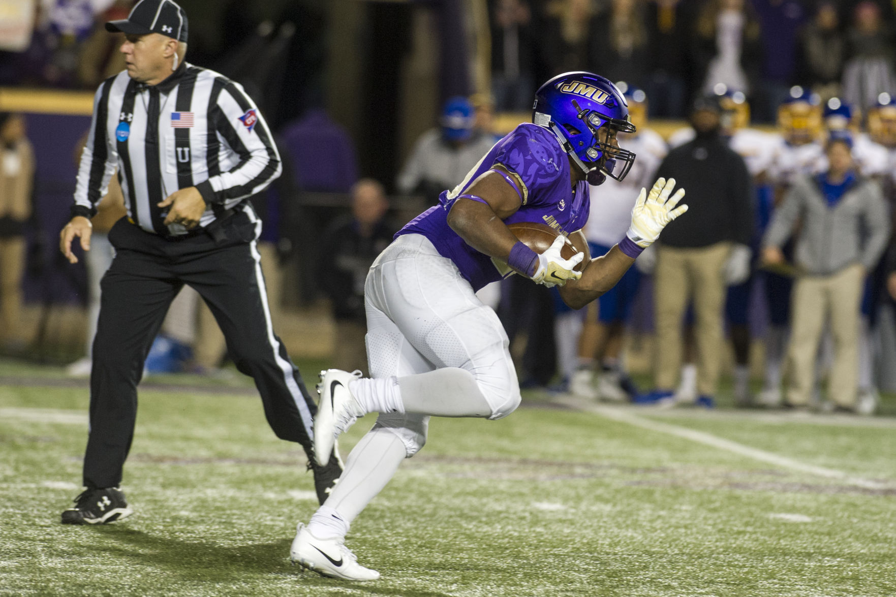 Dukes Frisco Bound, Hammer Jackrabbits In FCS Semis | Photo | Dnronline.com