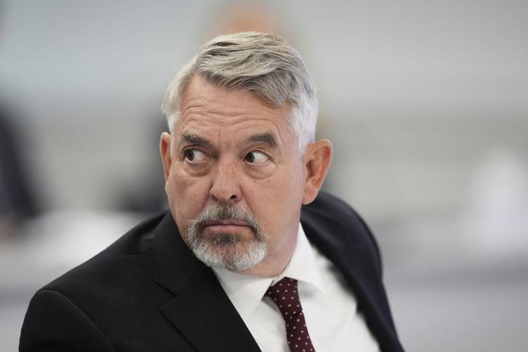 Kennedy #39 s vaccine advisers weigh COVID 19 shot recommendations
