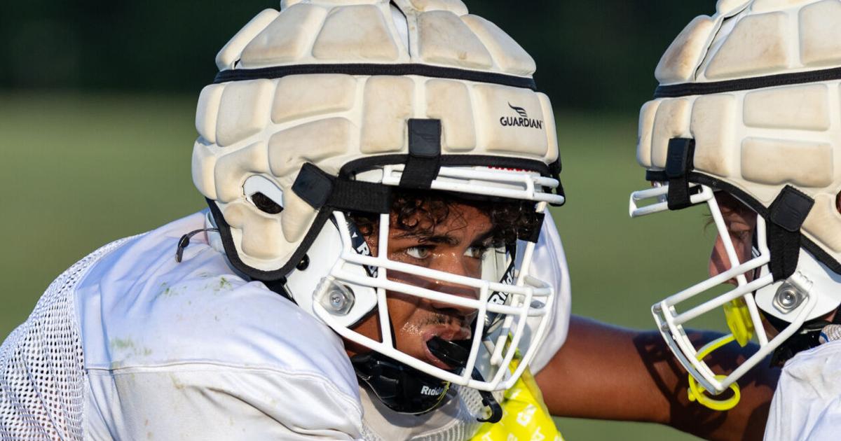 Fort Defiance football looks to build on head coach Mike Yew's first season