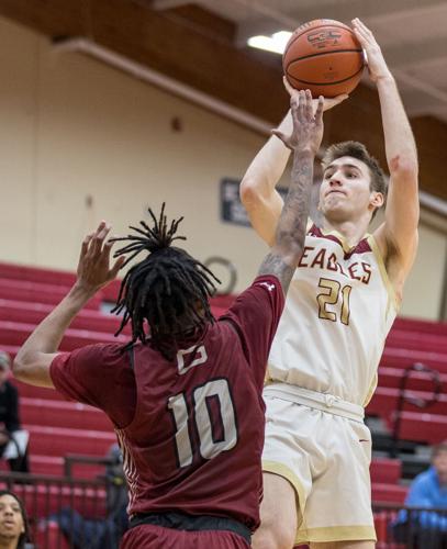 Basketball: Bridgewater vs. Guilford | Photo | dnronline.com