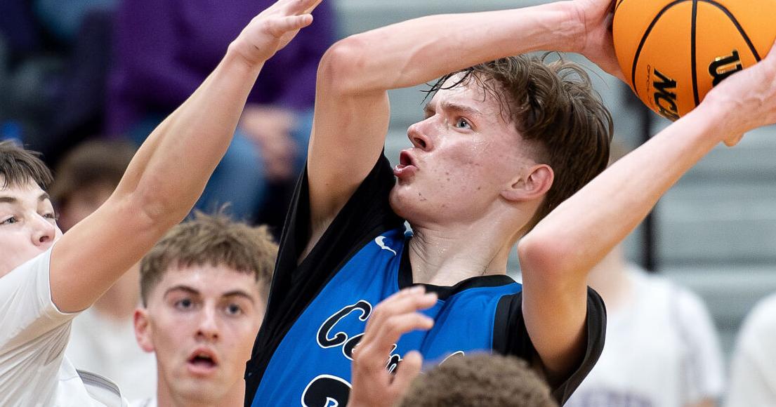 Falcons hold off Rams in fourth quarter for gritty win