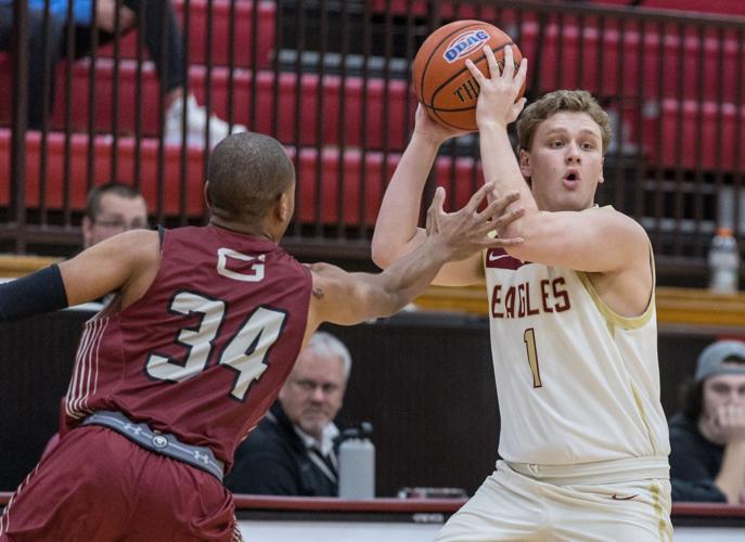 Basketball: Bridgewater vs. Guilford | Photo | dnronline.com
