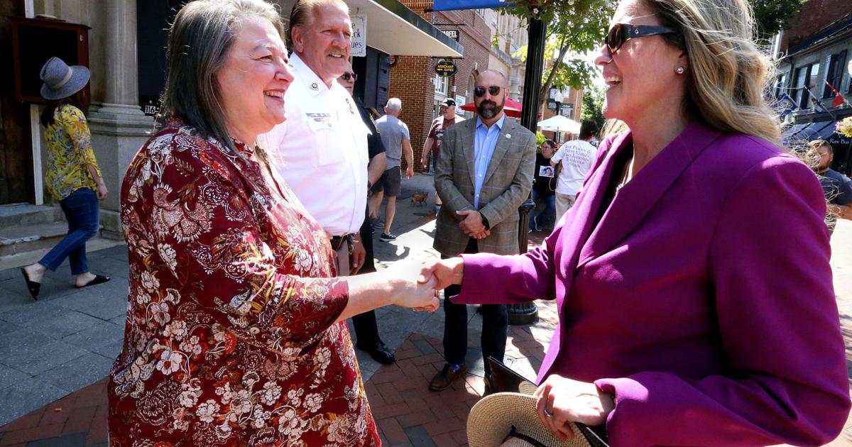 Marks Patsy Ceremony Marks Renaming Of Winchester Post Office In Patsy Cline's ...
