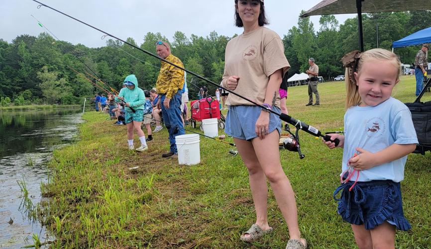 Hundreds turn out for Dale Sheriff's Youth Fishing Rodeo