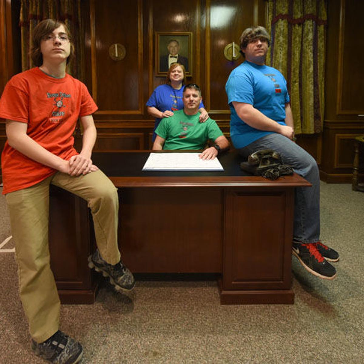 Escaping Sealed Room Becomes A Live Action Game In Escape Dothan Local Dothaneagle Com