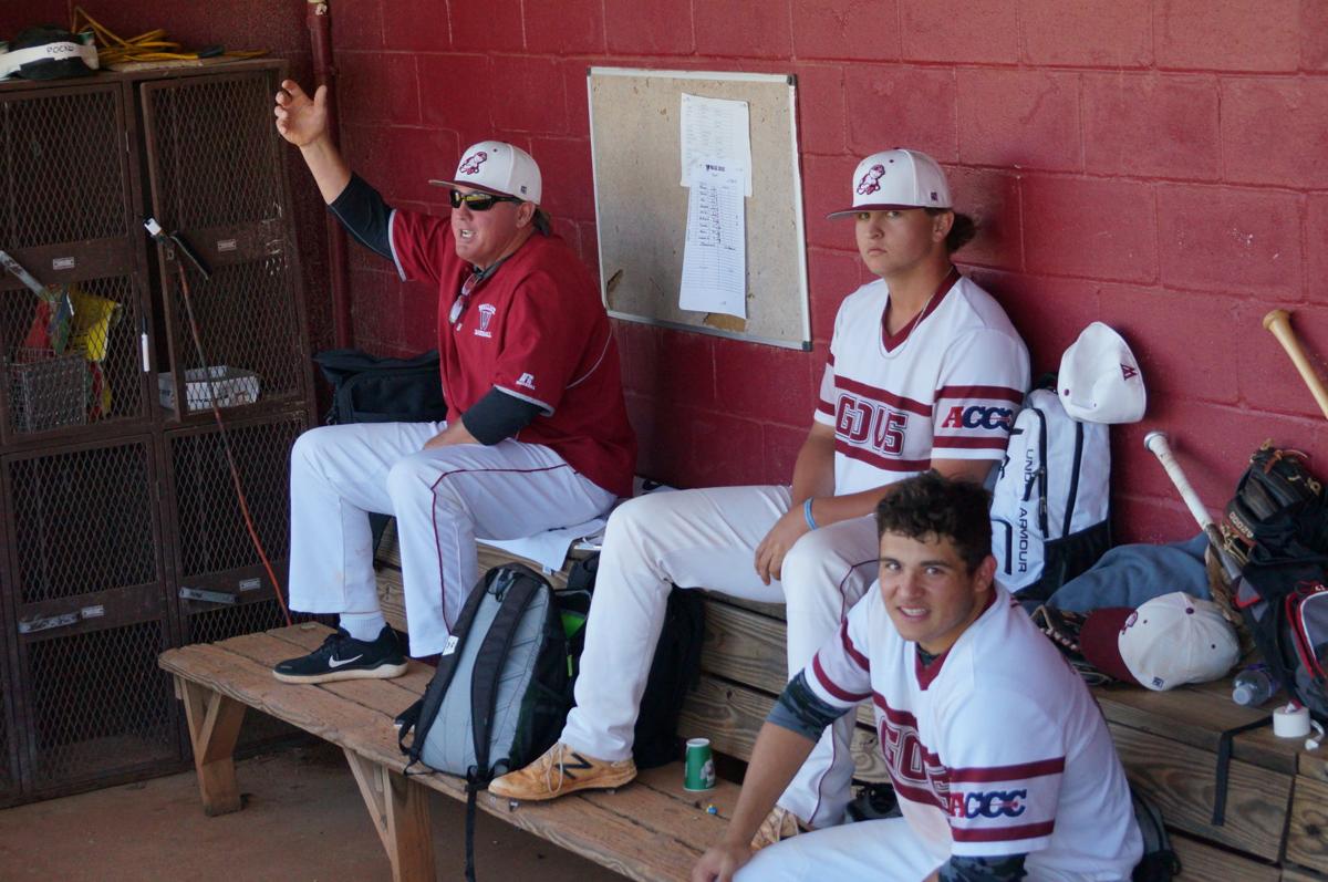 Wallace College coach Mackey Sasser earns 700th career win