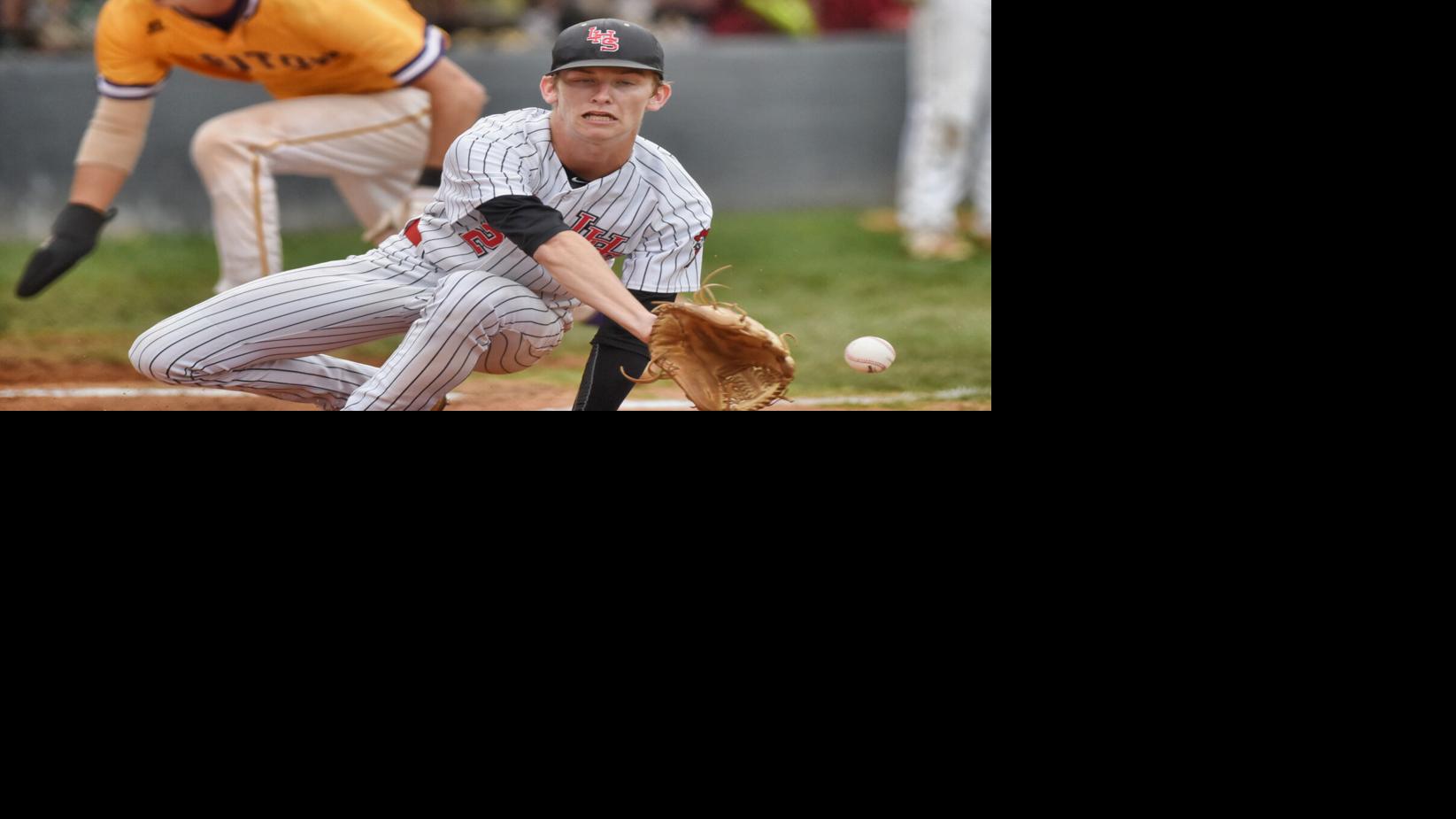 DothanEagle.com - Ariton wins state semifinal series opener over G.W. Long image