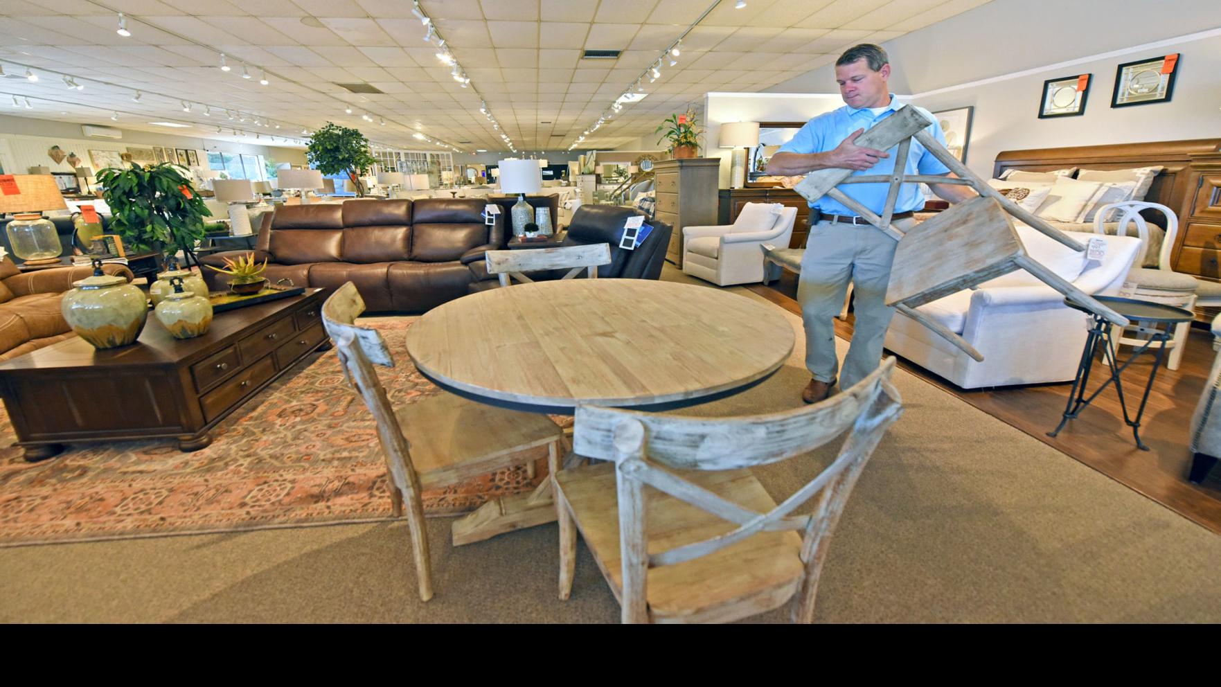 Retailers Happy To Be Open For Business Business Dothaneagle Com