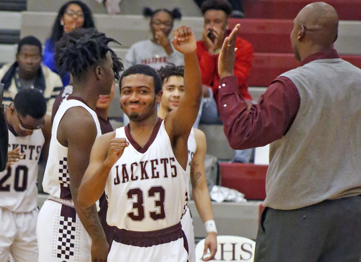 Abbeville High Senior With Autism Devounce Lampkin Has Special Night On Basketball Court High School Sports Dothaneaglecom