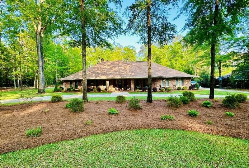 4 Bedroom Home in Dothan 585,000