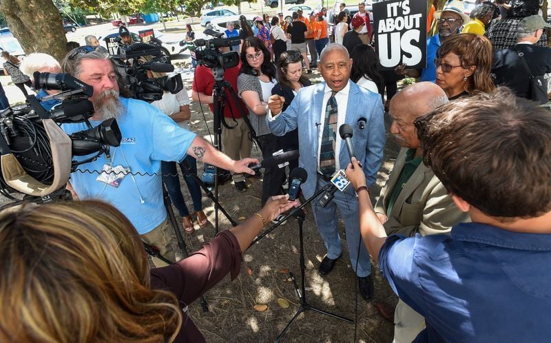 Alabama special session draws mass protest against redistricting