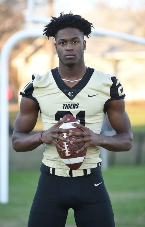 super 12 photo