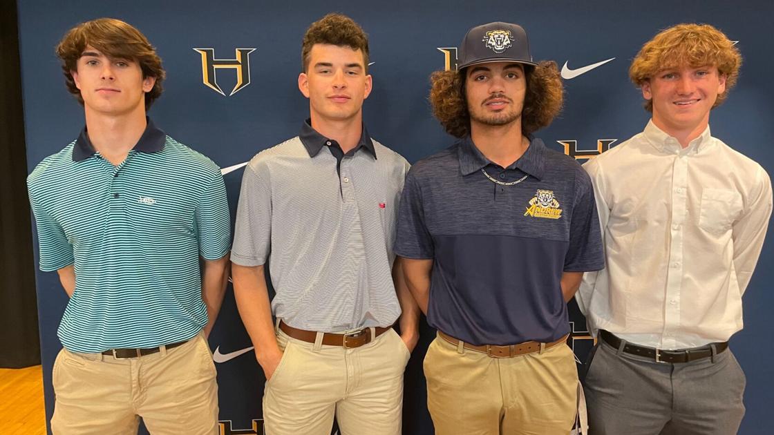 DothanEagle.com - Headland soccer player, trio of baseball players sign scholarships image