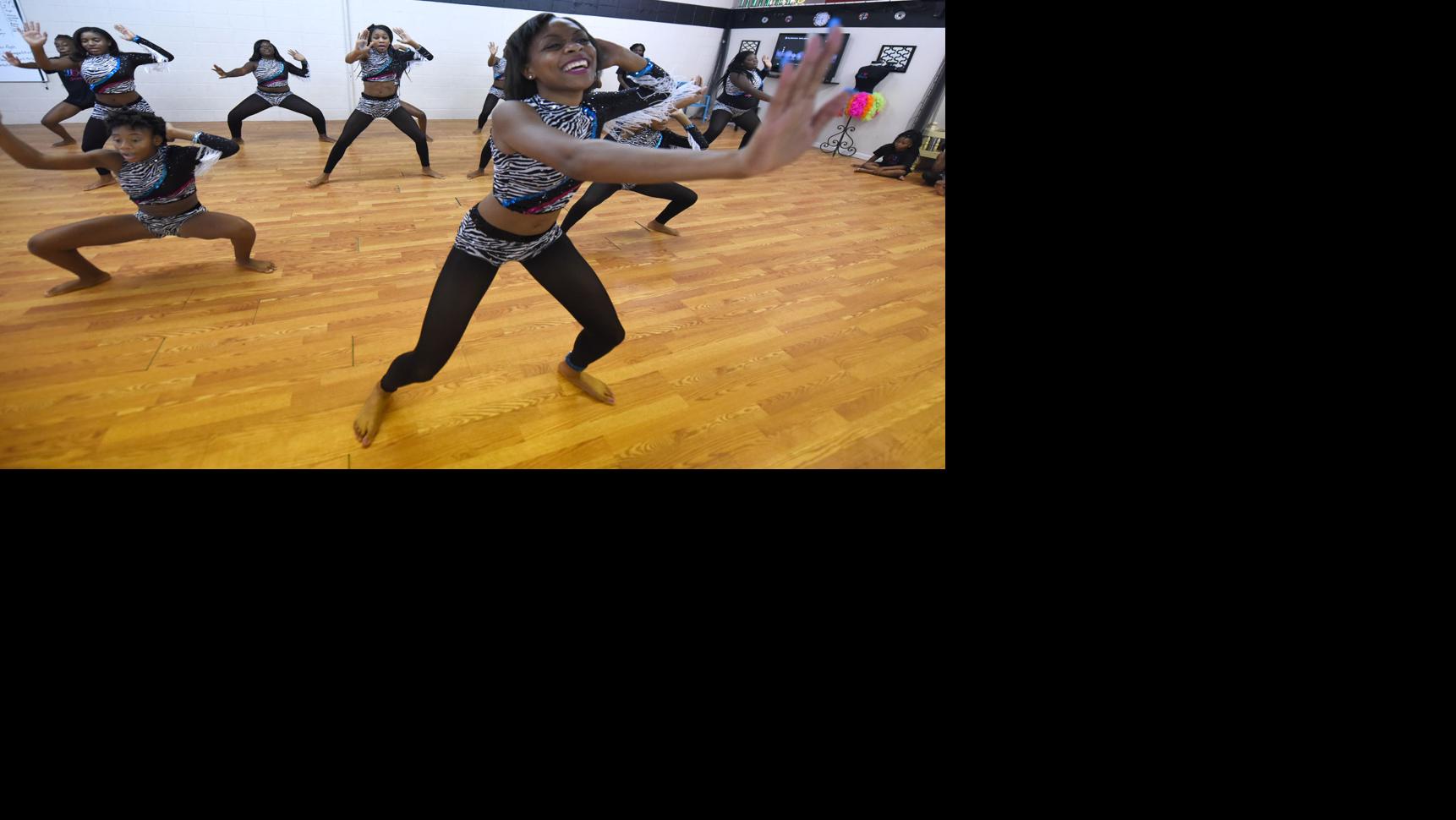 Hiphop majorettes combine cheerleading, majorette and hiphop moves